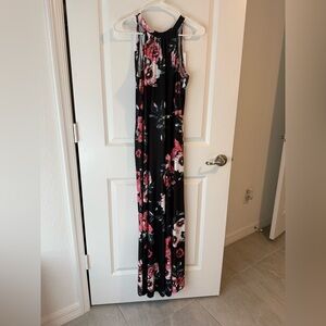 Chic Floral Maxi Dress - Black and Pink